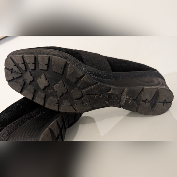 Valdini black suede wedges 7 - Picture 3 of 5